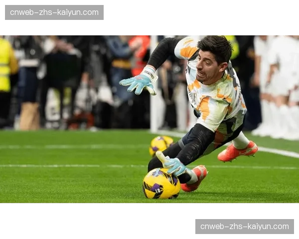 皇马公布对阵皇家社会大名单,库尔图瓦伤愈回归 皇马公布对阵皇家社会大名单,库尔图瓦伤愈回归